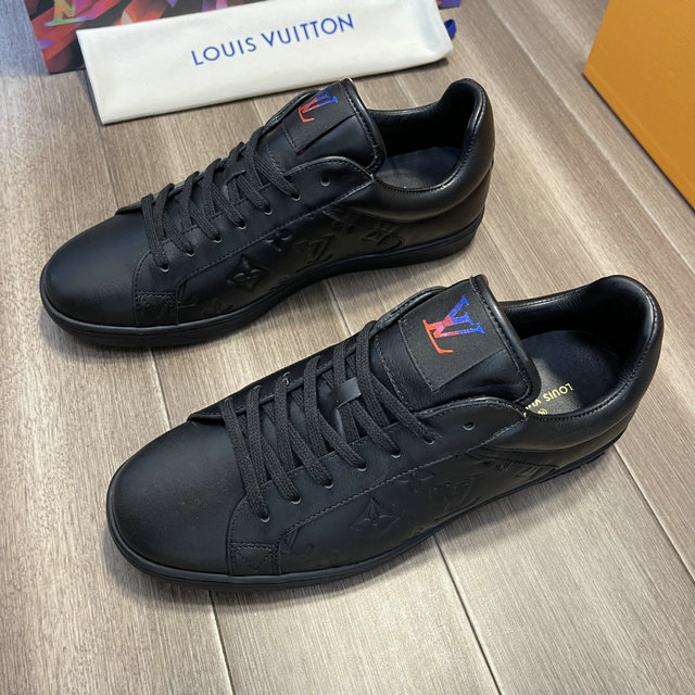 men LV shoes-217